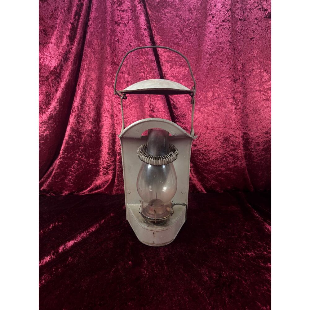 Antique Railroad Wall Mount Oil Lantern Gray Hurricane Lamp Glass Chimney Eagle